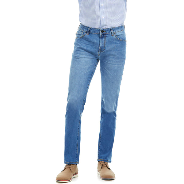 Jeans Casual con Rinse Corte Regular