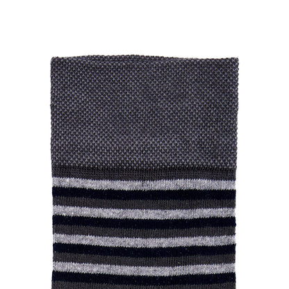 Calcetín de Moda Para Caballero Con Motivos De Líneas