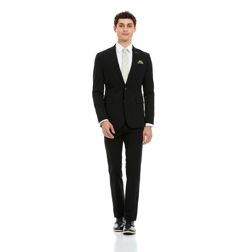 Traje negro elegante