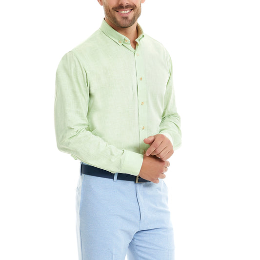 Camisa formal cuello button down en tela lisa Slim Fit